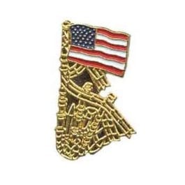 US Banner & Pipes Flag Pin